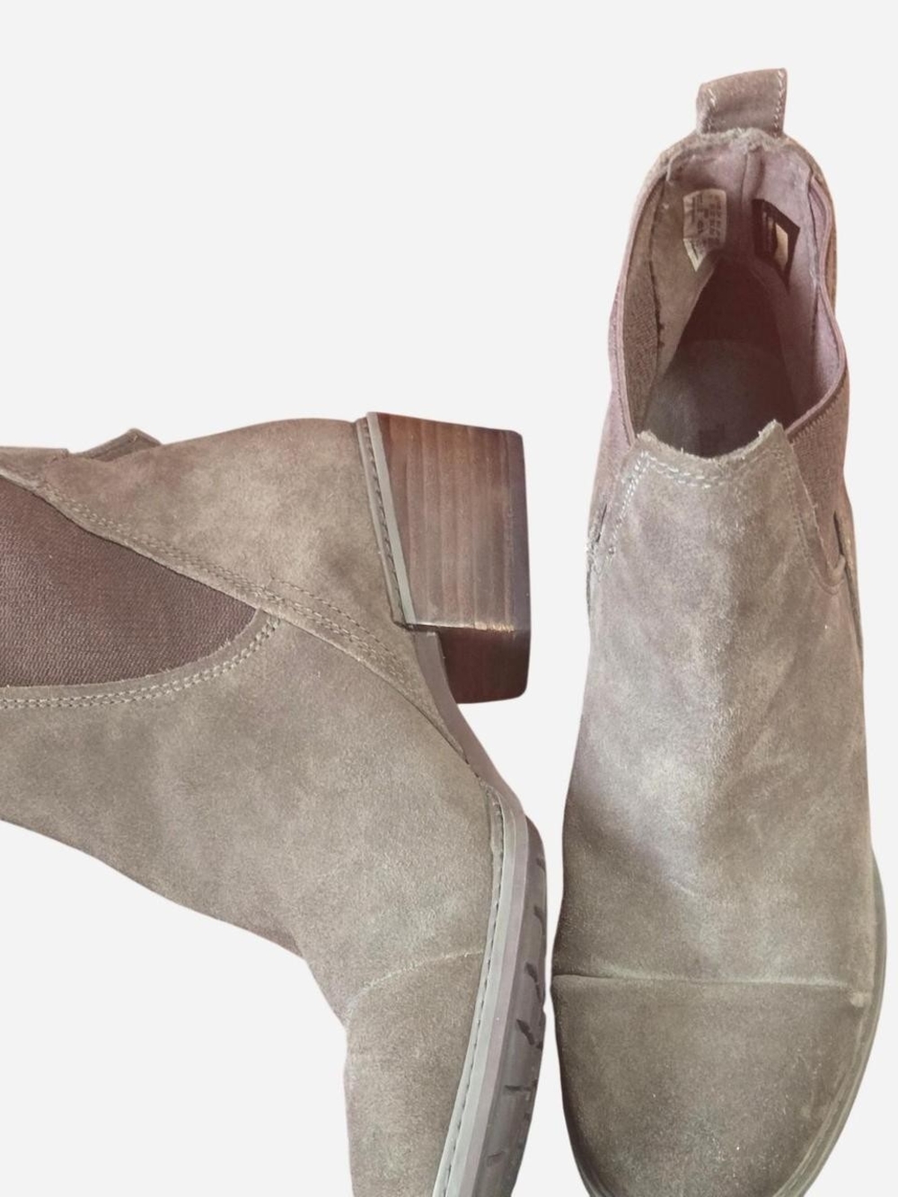 Timberland Suede Chelsea Ankle Boots in Taupe